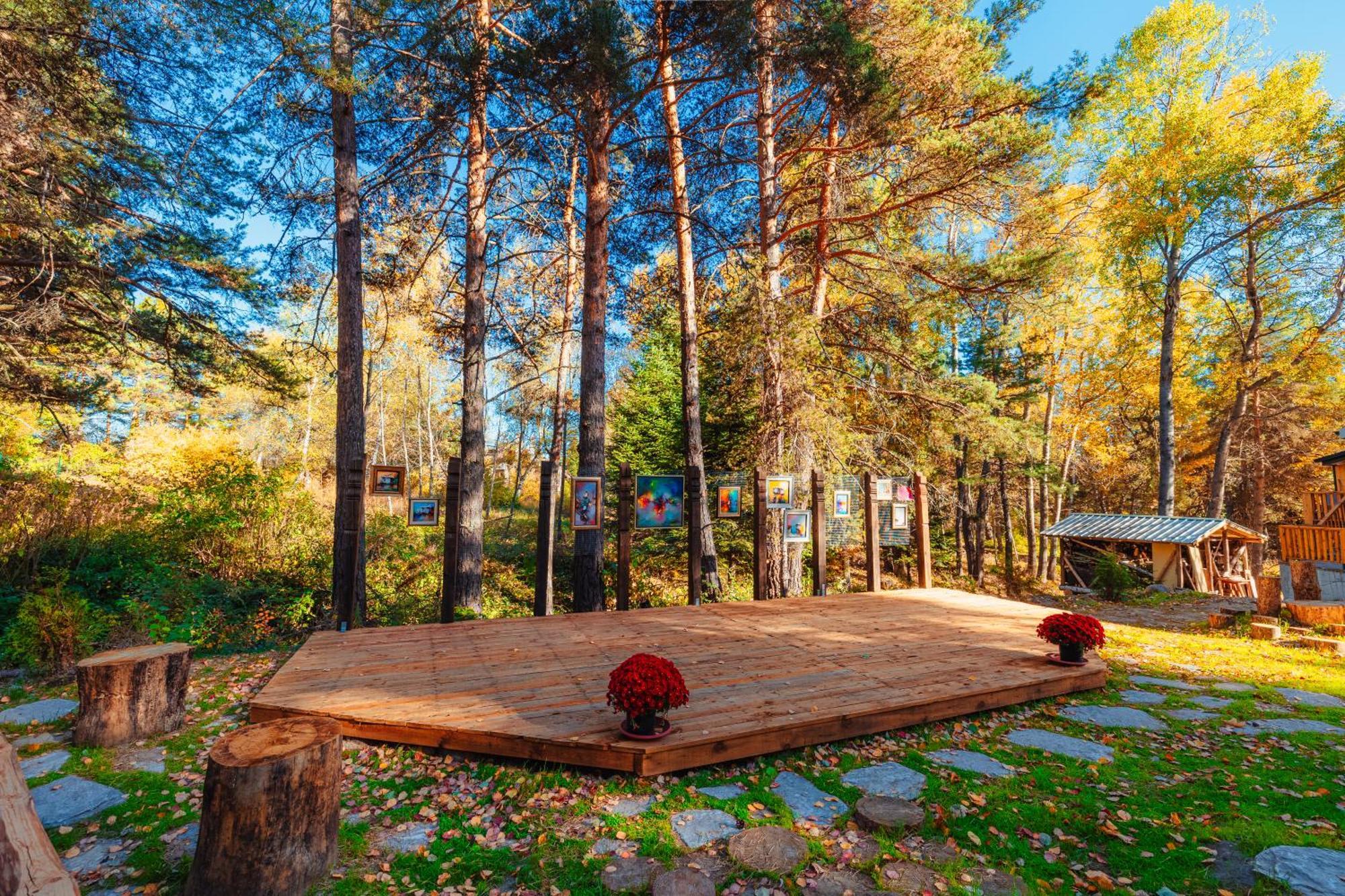 Saint Constantine Mountain Retreat Hotel Peshtera  Exterior photo